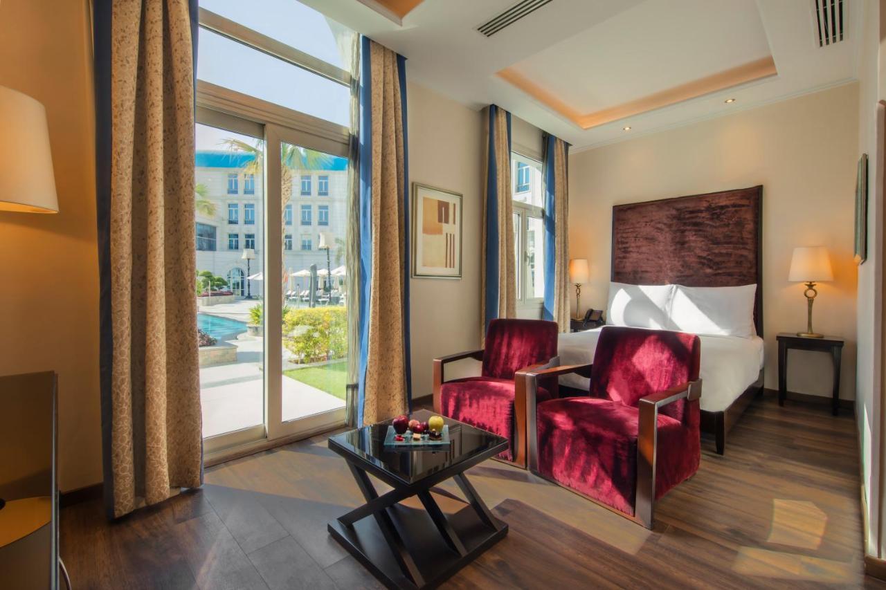 Royal Maxim Palace Kempinski Каїр Екстер'єр фото A room at the hotel