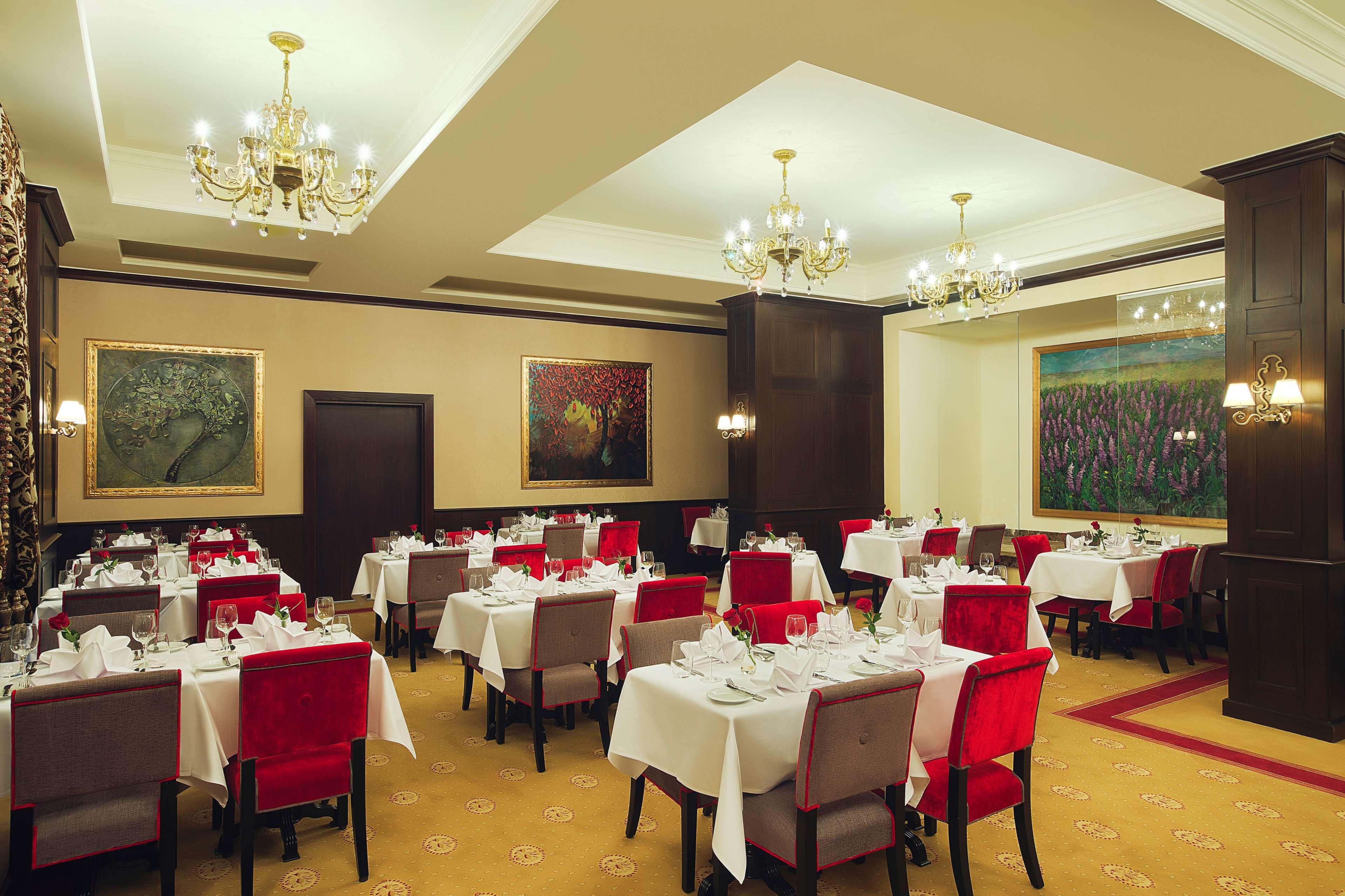 Royal Maxim Palace Kempinski Каїр Екстер'єр фото Restaurant