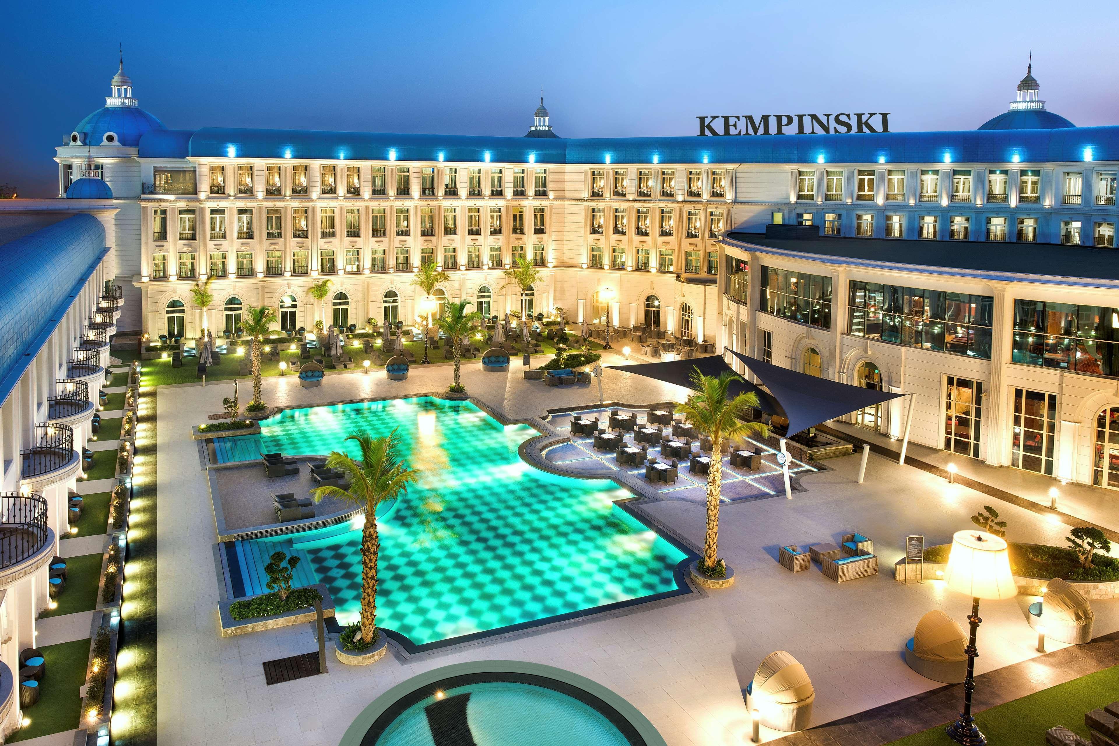 Royal Maxim Palace Kempinski Каїр Екстер'єр фото Kempinski Hotel, Muscat