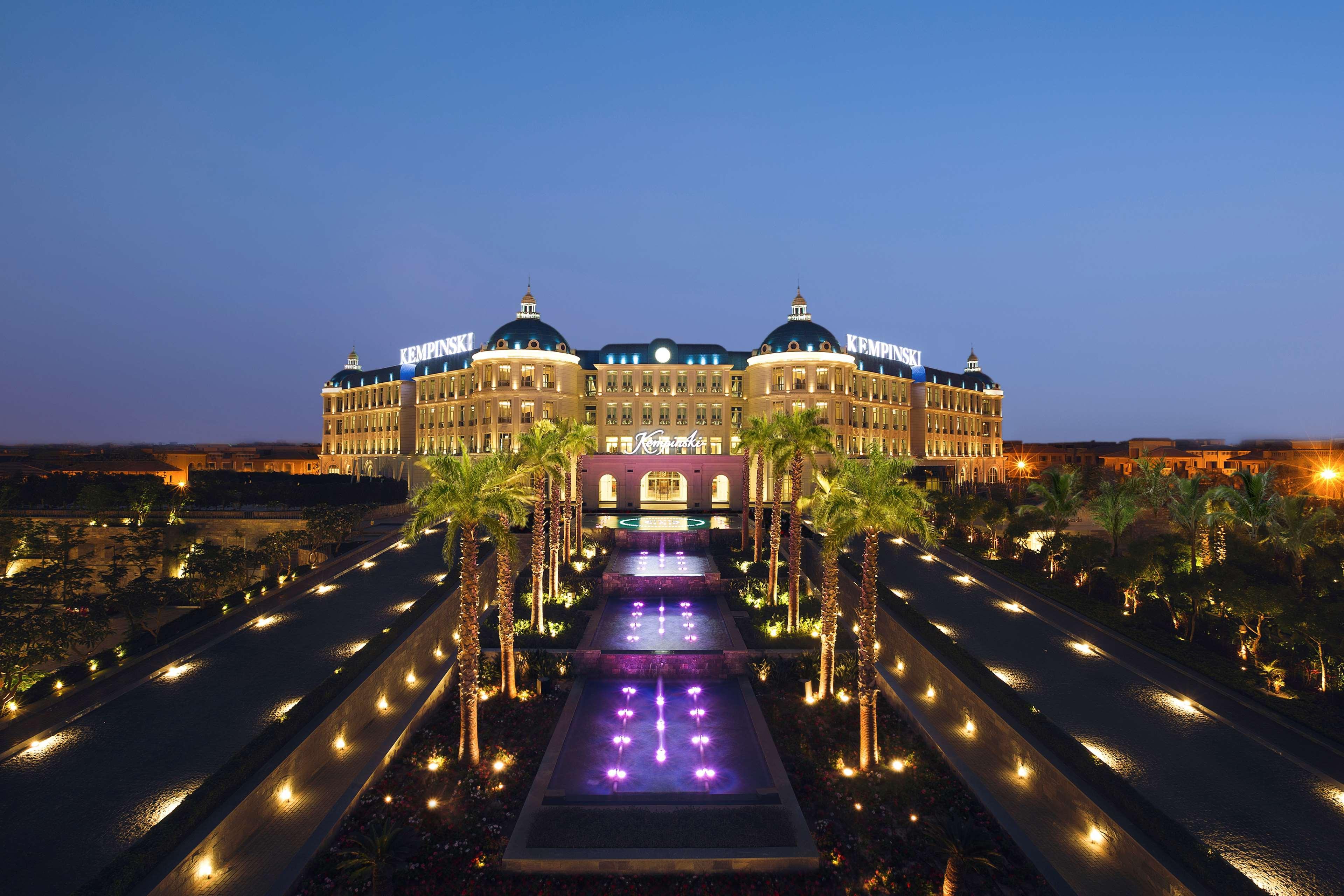 Royal Maxim Palace Kempinski Каїр Екстер'єр фото The Emirates Palace